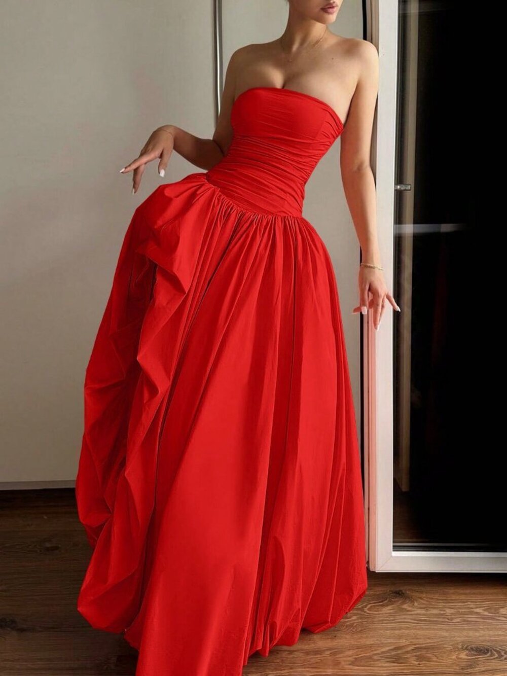 Red Elegant Women's Strapless Maxi Dress with Asymmetric Slit and Back Tie - Picture 4 of 9
